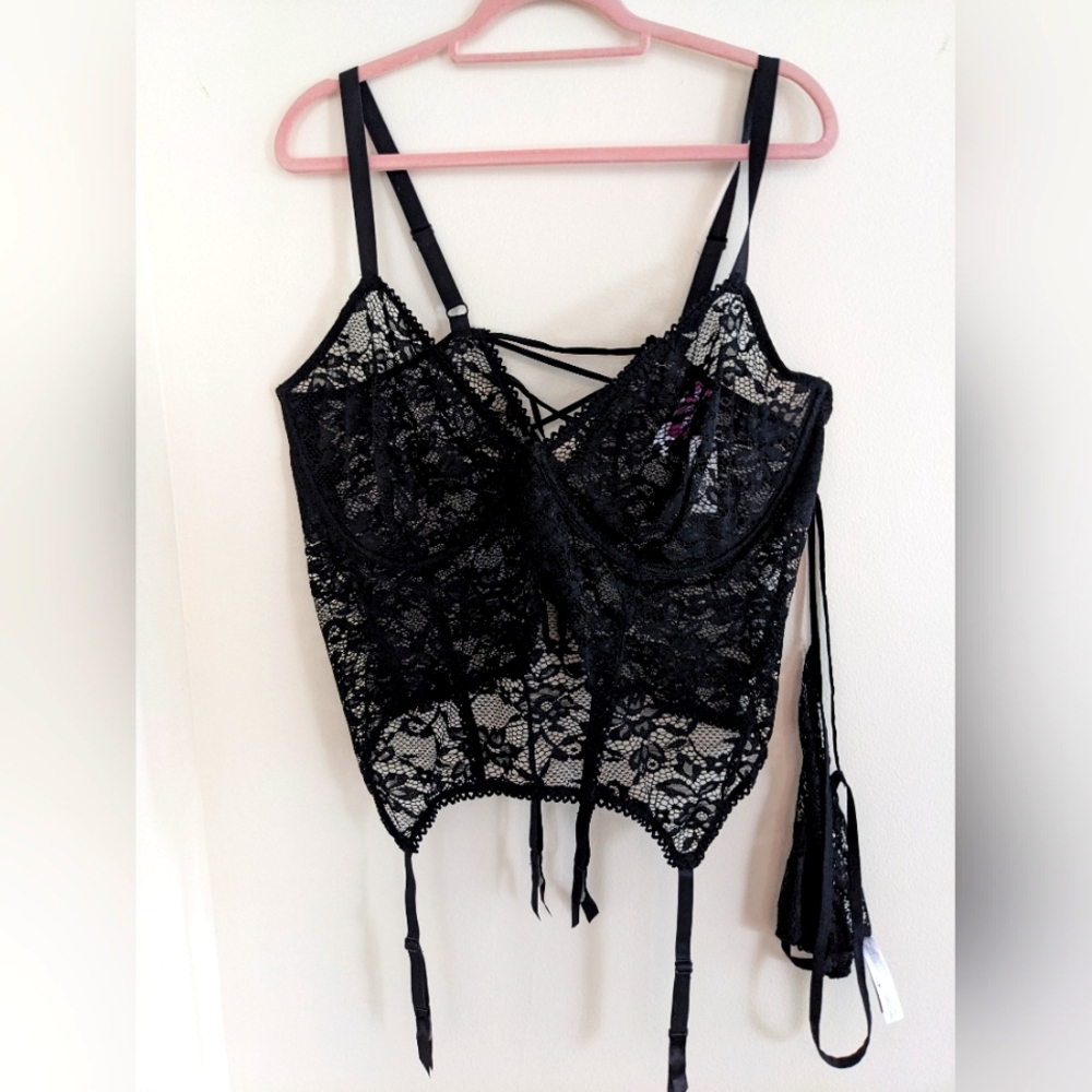 Adore Me bustier